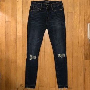 NWOT Abercrombie and Fitch skinny jeans
